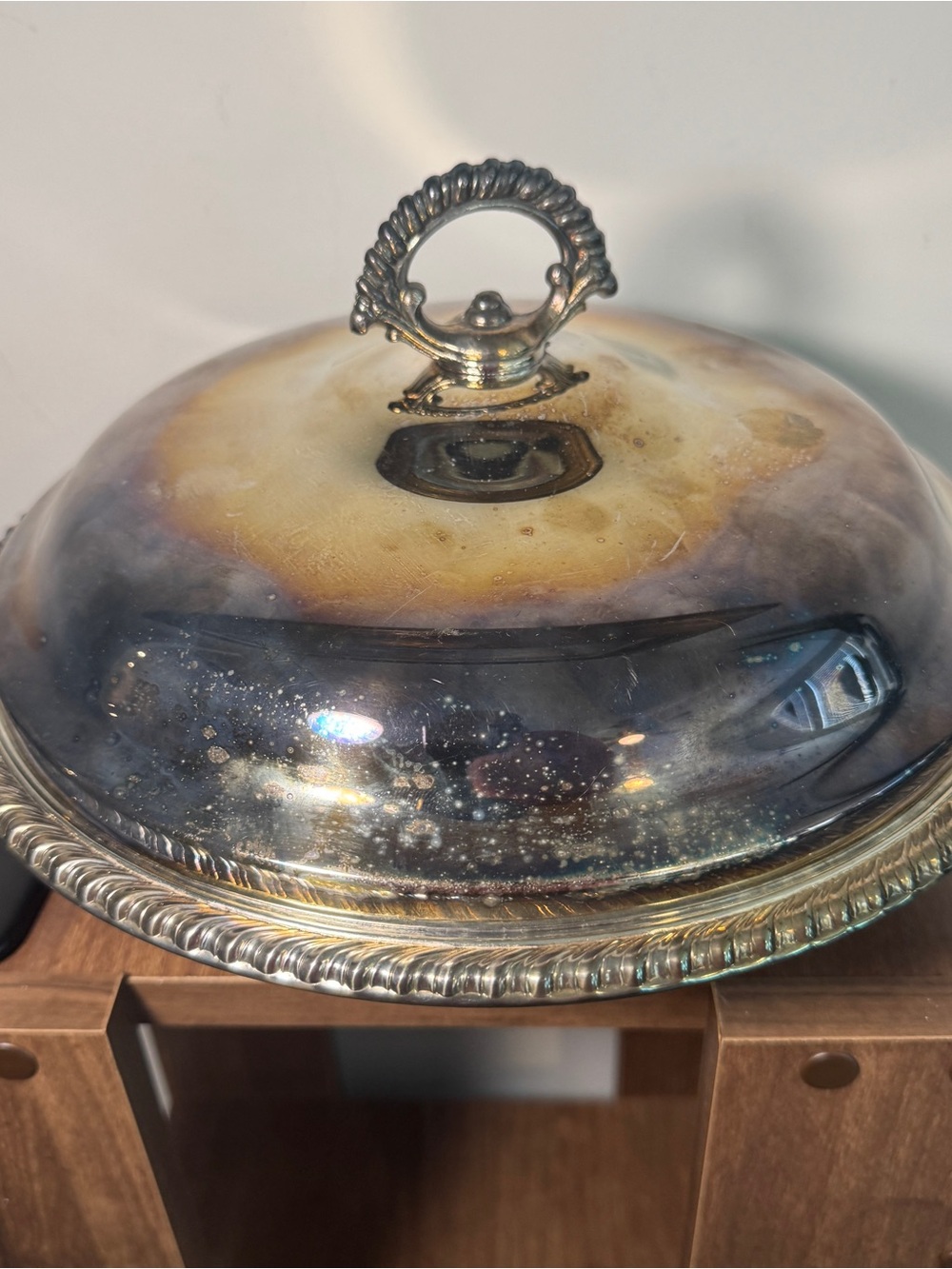 WM Rogers Silverplate Vintage Round Serving Casserole 8" Bowl With 10" Lid